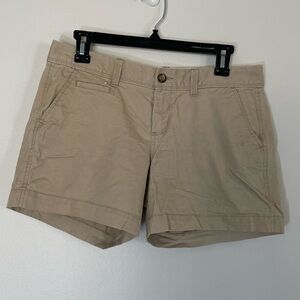 Old Navy - Size 6 Khaki Shorts